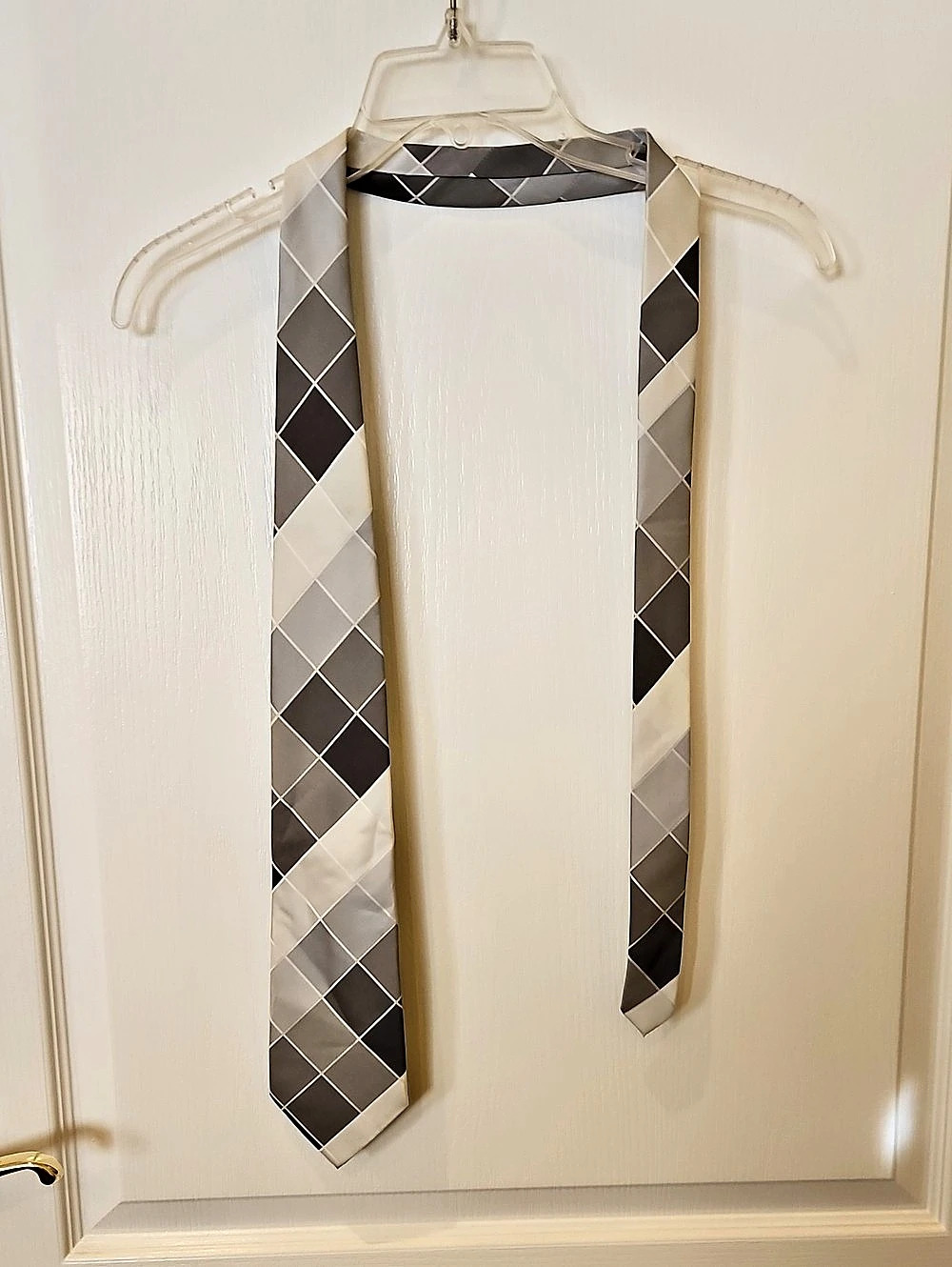 Kai Long Geometric Silk Tie in Gray Like New